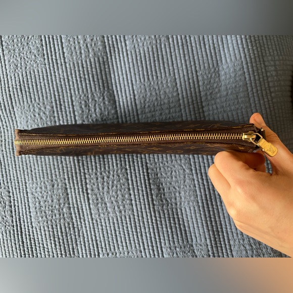 Incredible Louis Vuitton pochette! - Picture 8 of 8